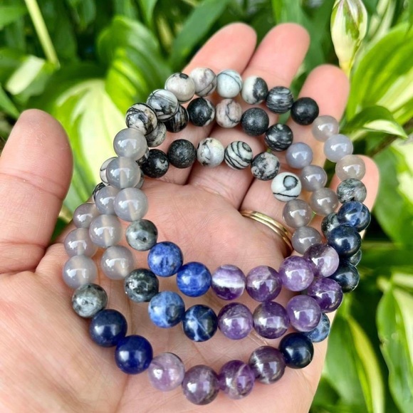 16cm Handmade Dreamer’s Compass Stretch Gemstone Bracelet - Picture 1 of 3